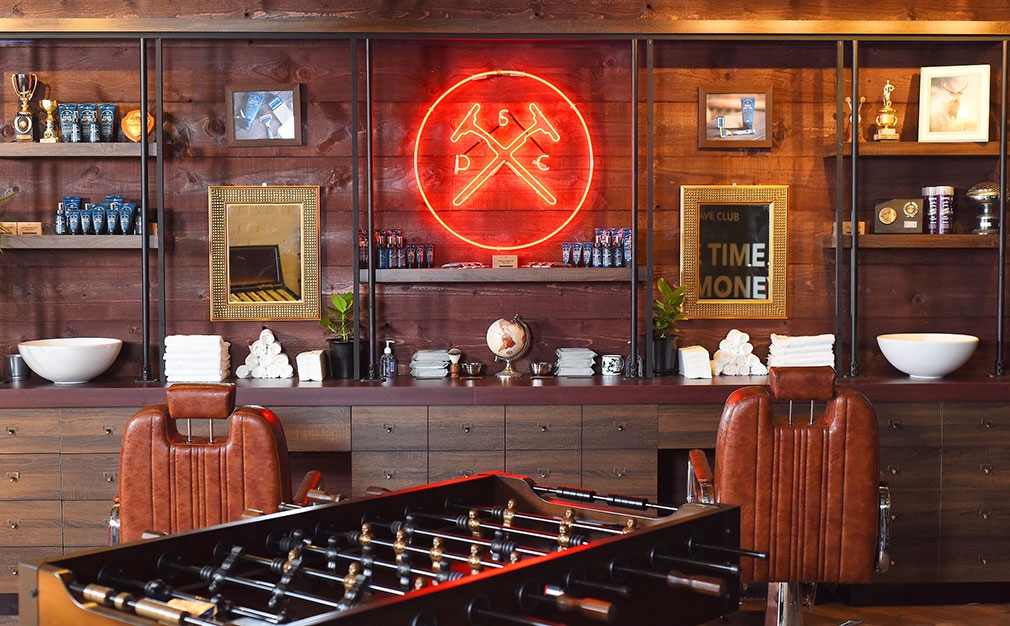 Shaving Time and Money with the Dollar Shave Club Hub
