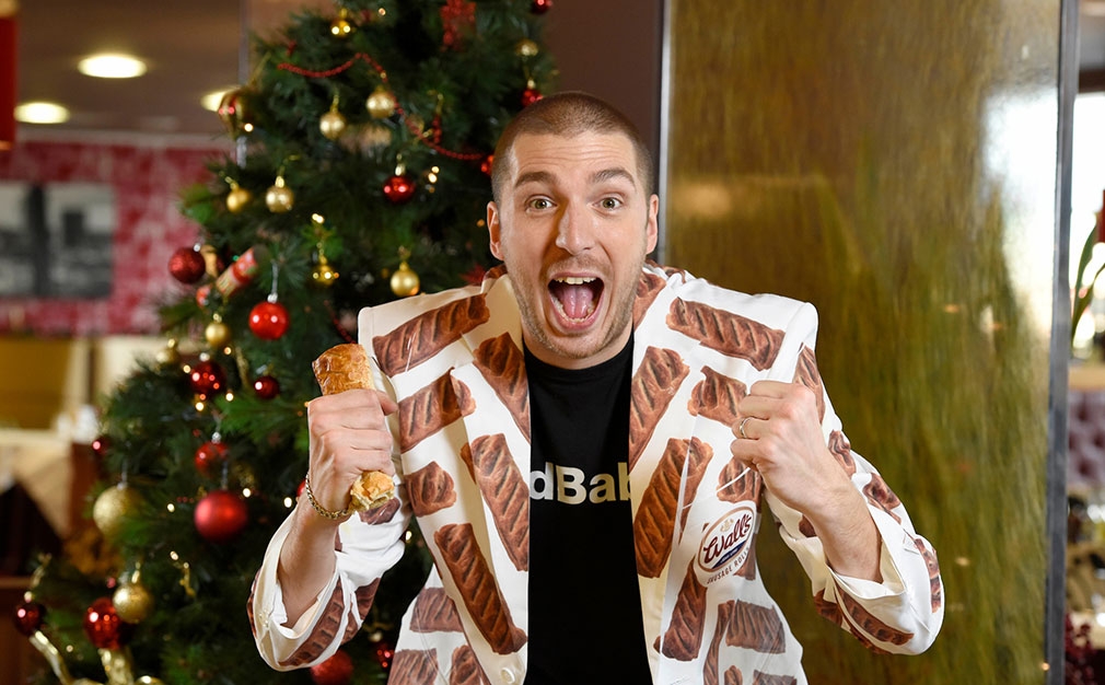 Sausage Roll Singer Lands Christmas Number One!