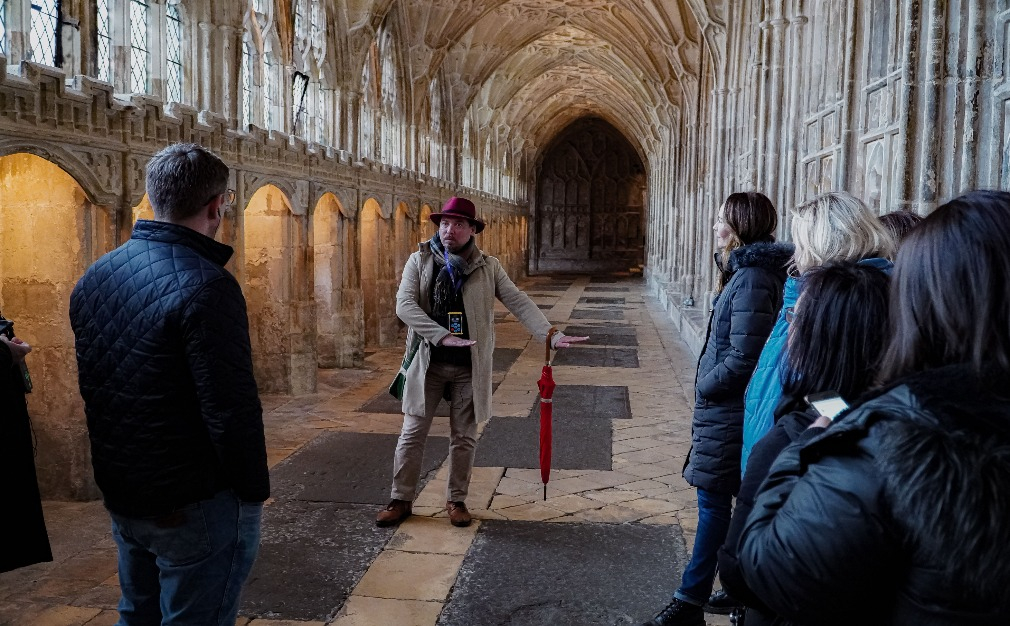 Parrie Limps and Banny Hols? Clarion Delivers Slang-Busting Campaign for Tour Company Evan Evans